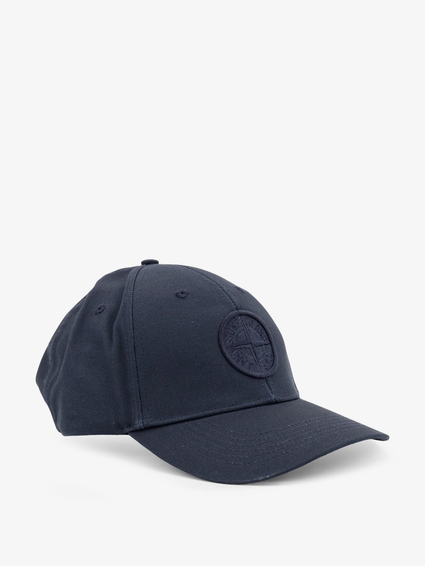 Cotton hat with logo on the front