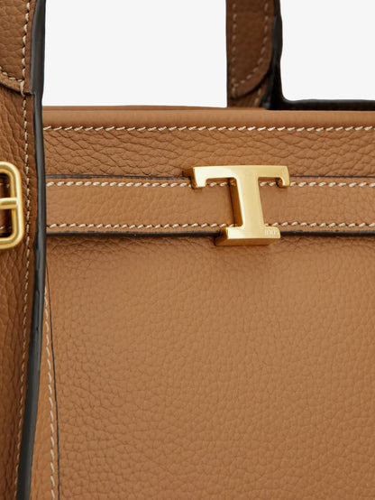 T Signature Leather Tote Bag thumbnail