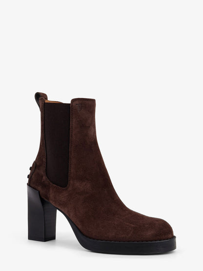 Suede ankle boots thumbnail