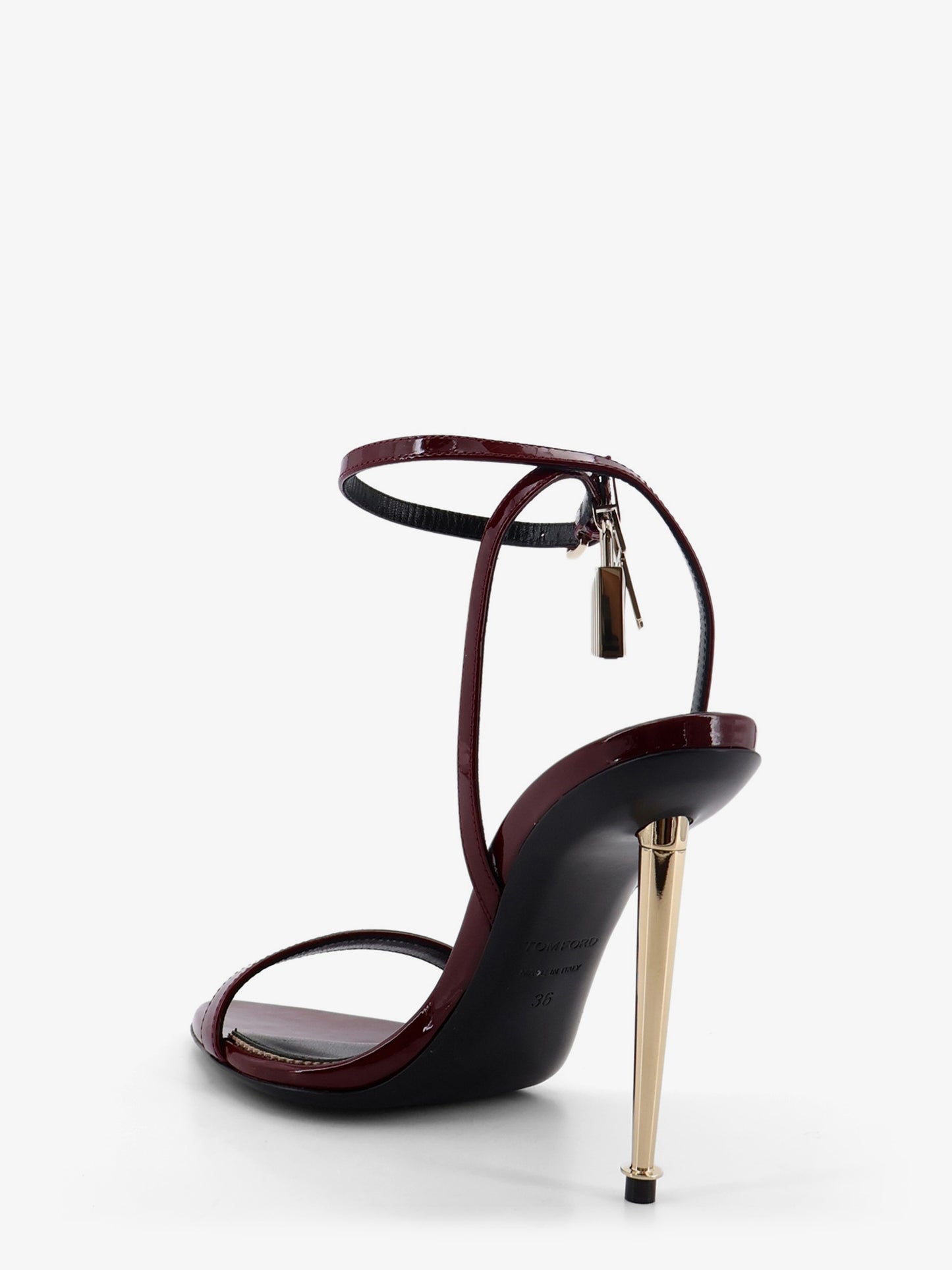 Patent leather sandals with iconic metal padlock