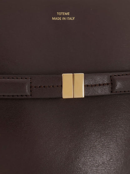 Belted leather bucket bag thumbnail