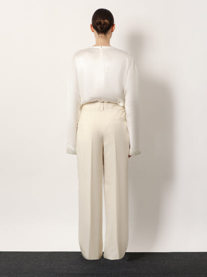 Double-pleat fluid viscose trousers thumbnail