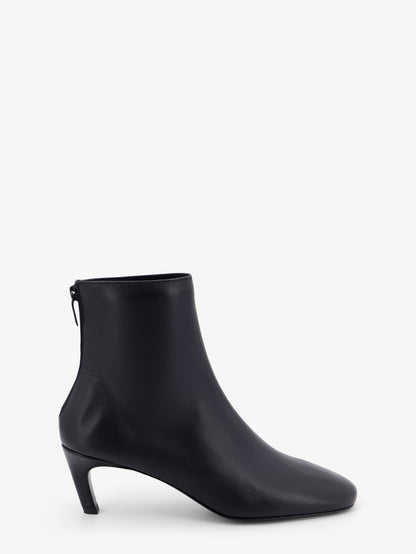 Leather boots thumbnail