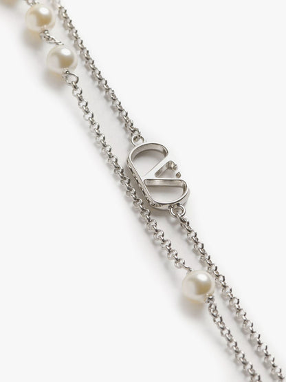 Metal necklace with silver finishes thumbnail
