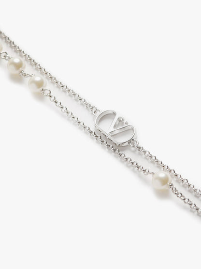 Metal and pearls VLogo Signature necklace thumbnail