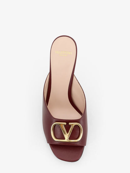 VLogo Signature Leather Sandals thumbnail