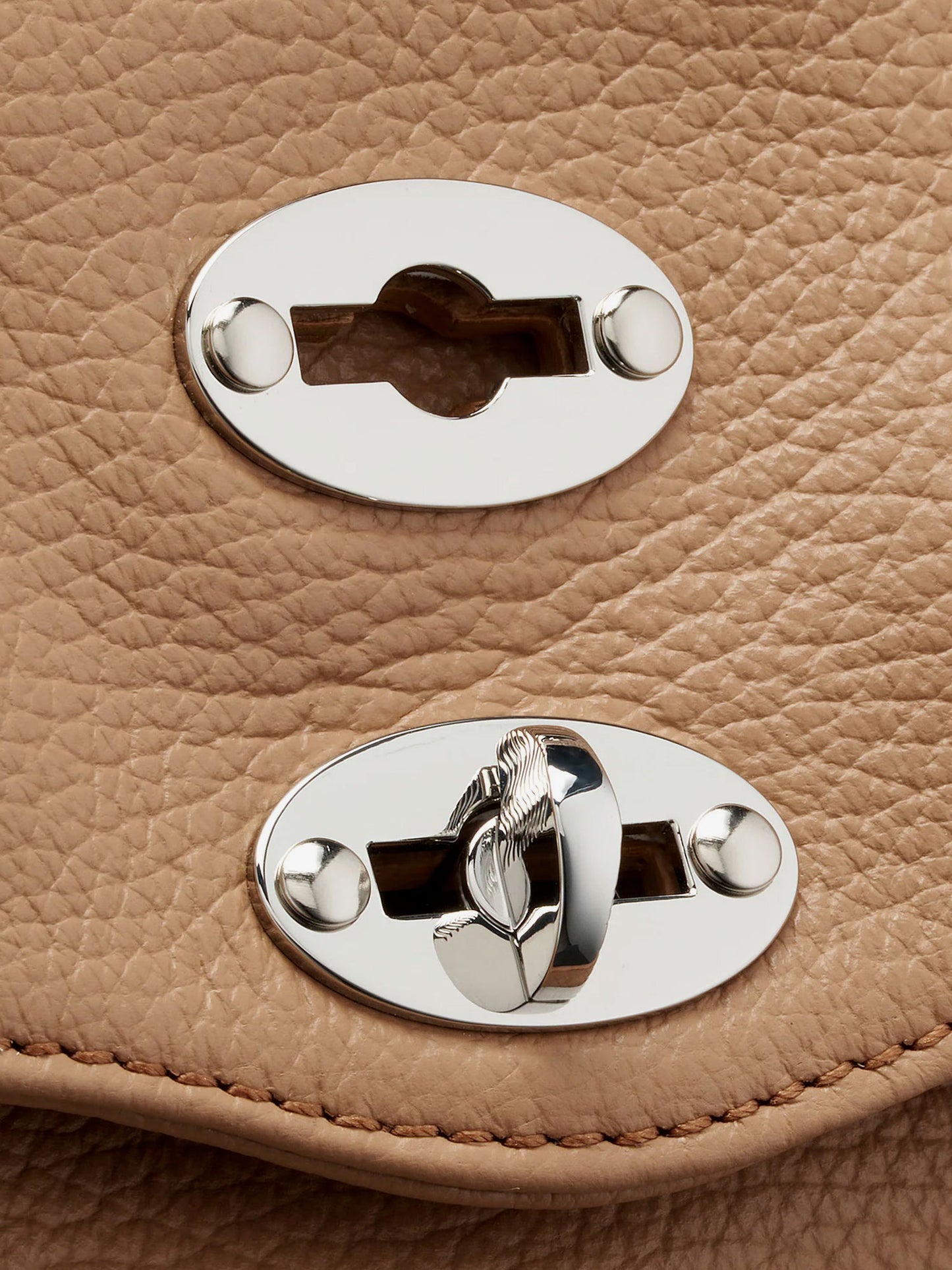 Postina® Baby hammered leather crossbody